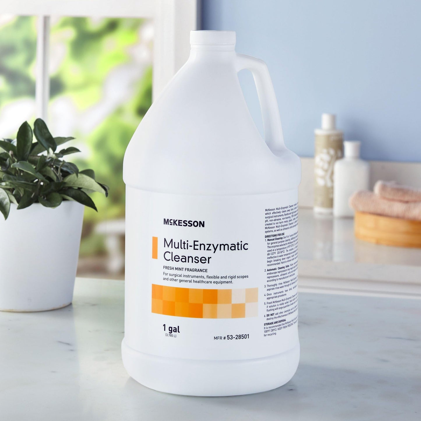 McKesson Multi-Enzymatic Cleanser for Surgical Instruments & General Healthcare Equipment, 1 Gallon [Pack of 1] Fresh Mint