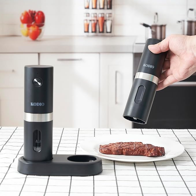 Electric Salt and Pepper Grinder Set, Rechargeable Base, Automatic Salt & Pepper Mill Refillable with USB Cables, Salt and Pepper Shakers, LED Light, One Hand Operation, 2 Adjustable Coarseness Mills