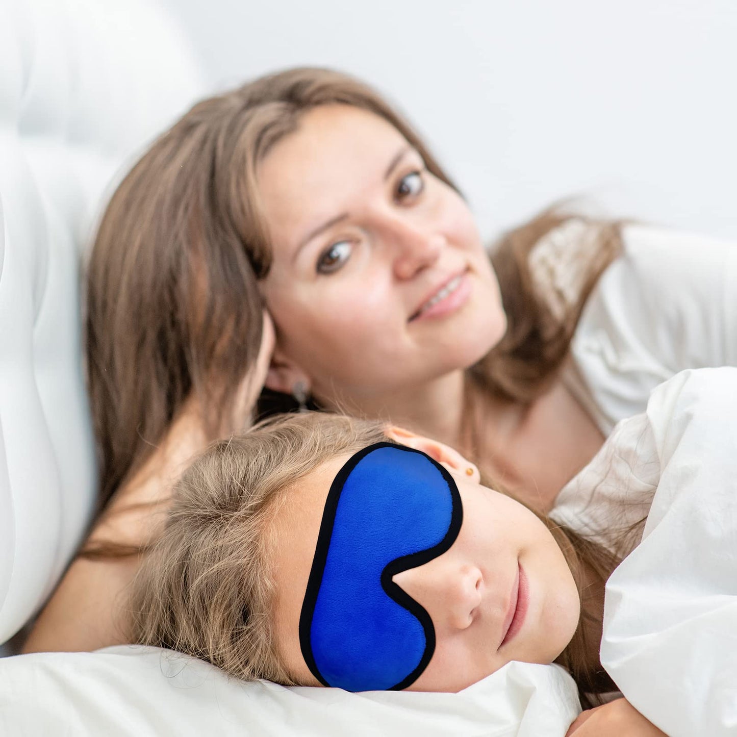2 Pieces 3D Sleep Mask for Kids Memory Foam Contoured Eye Mask, Travel Sleep Eye Cover with Adjustable Strap, 3D Blindfolds(Blue and Green)