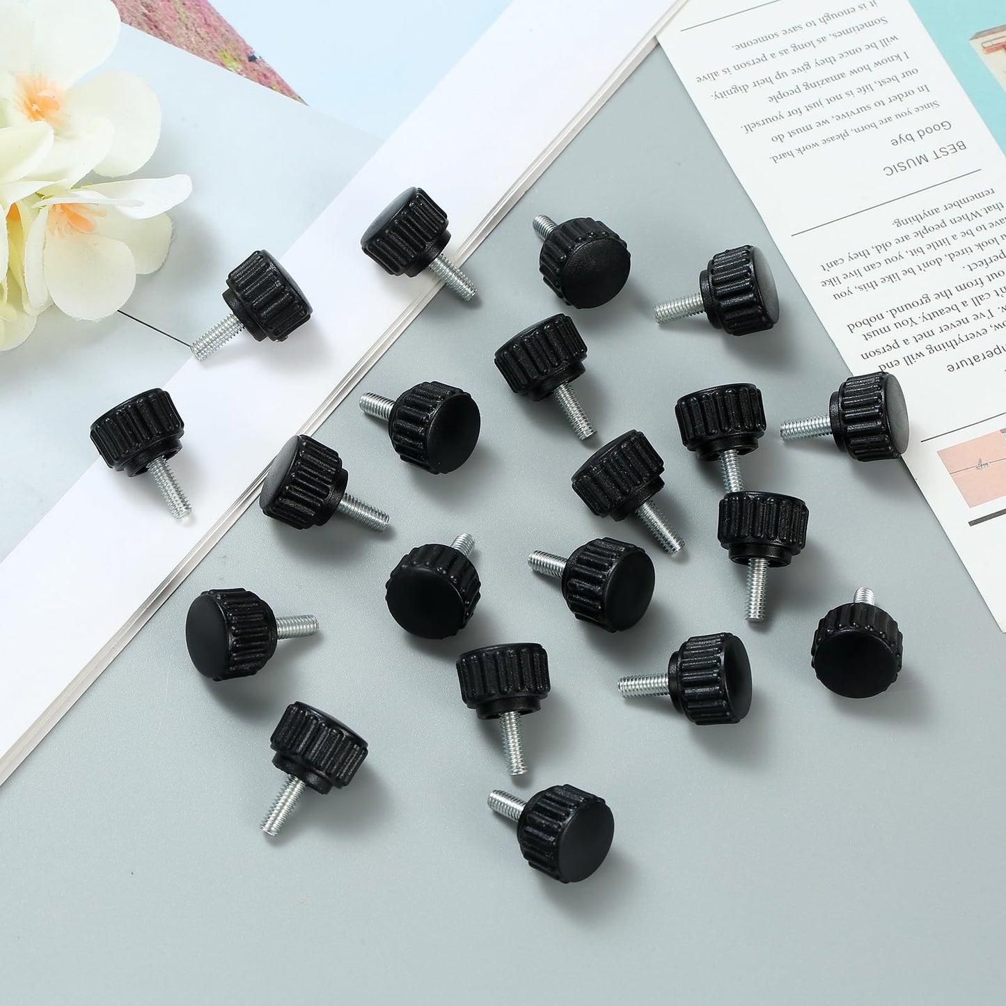 Vesslam 20 Pcs M4 x 10 mm Threaded Knurled Thumbscrew, Monitor Screws Vesa Mount Screws Carbon Steel Clamping Knobs Grip Thumb Screw Mounting Thumb Screw