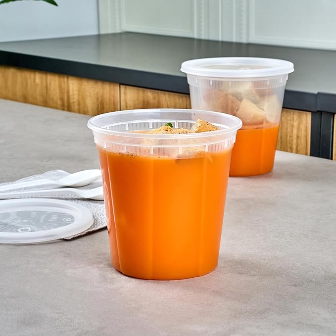 Restaurantware Plastic Food Container 100 Pack of 32 oz Clear Microwave-Safe Storage Container With Lid Leakproof Round Shape Disposable Freezer-Safe