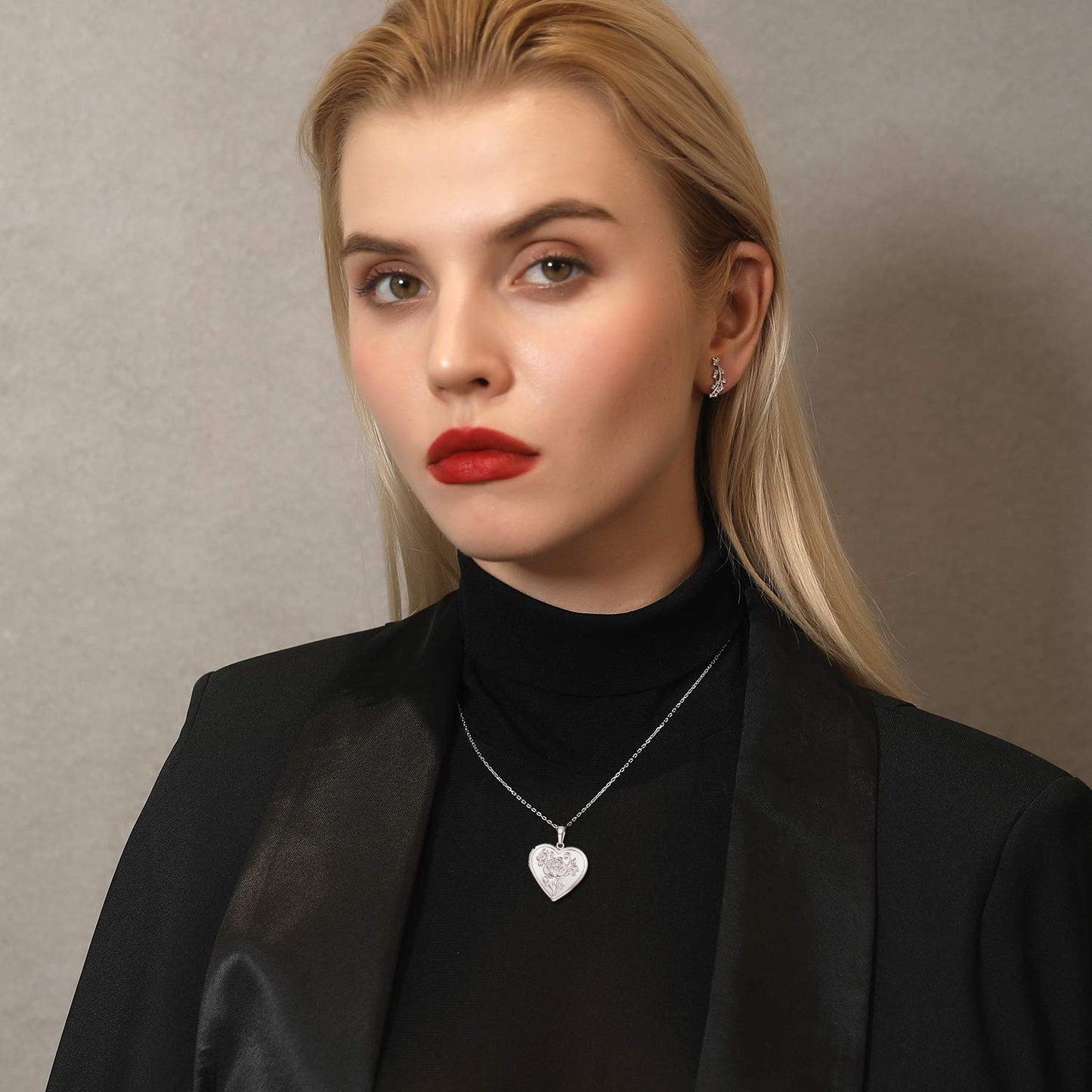 U7 Heart & Heart Locket Necklace That Hold Picture Platinum Plated Link Chain Pendant Memorial Jewelry for Women