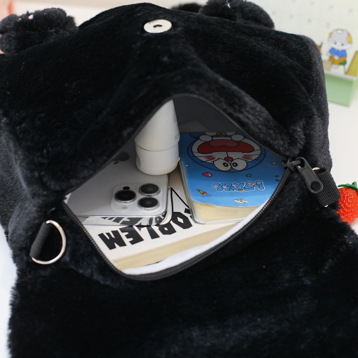 Ueeksry Cute Plush Black Cat Backpack, Plush Cat Bag, Stuffed Animal Backpack, Shoulder Bag Crossbody Bag, Cute Cartoon Bag for Girls Women