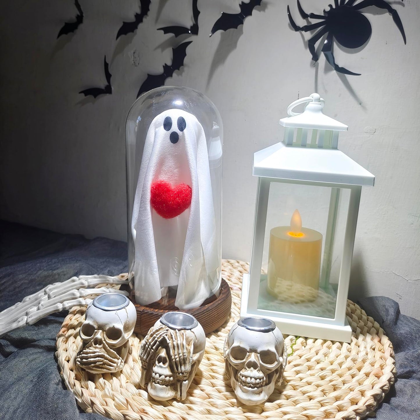 Generic Halloween Ghost Light Up Lamp with Remote Control, Small, Borosilicate Glass, Heart Color