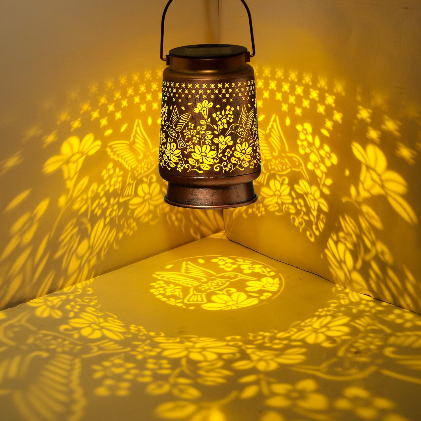 Solar Lantern Outdoor Hummingbird Garden Decor Gifts For Women Mom Grandma Retro Metal Decorative Hanging Lanterns Decoration Outside For Yard Patio Garden Backyard