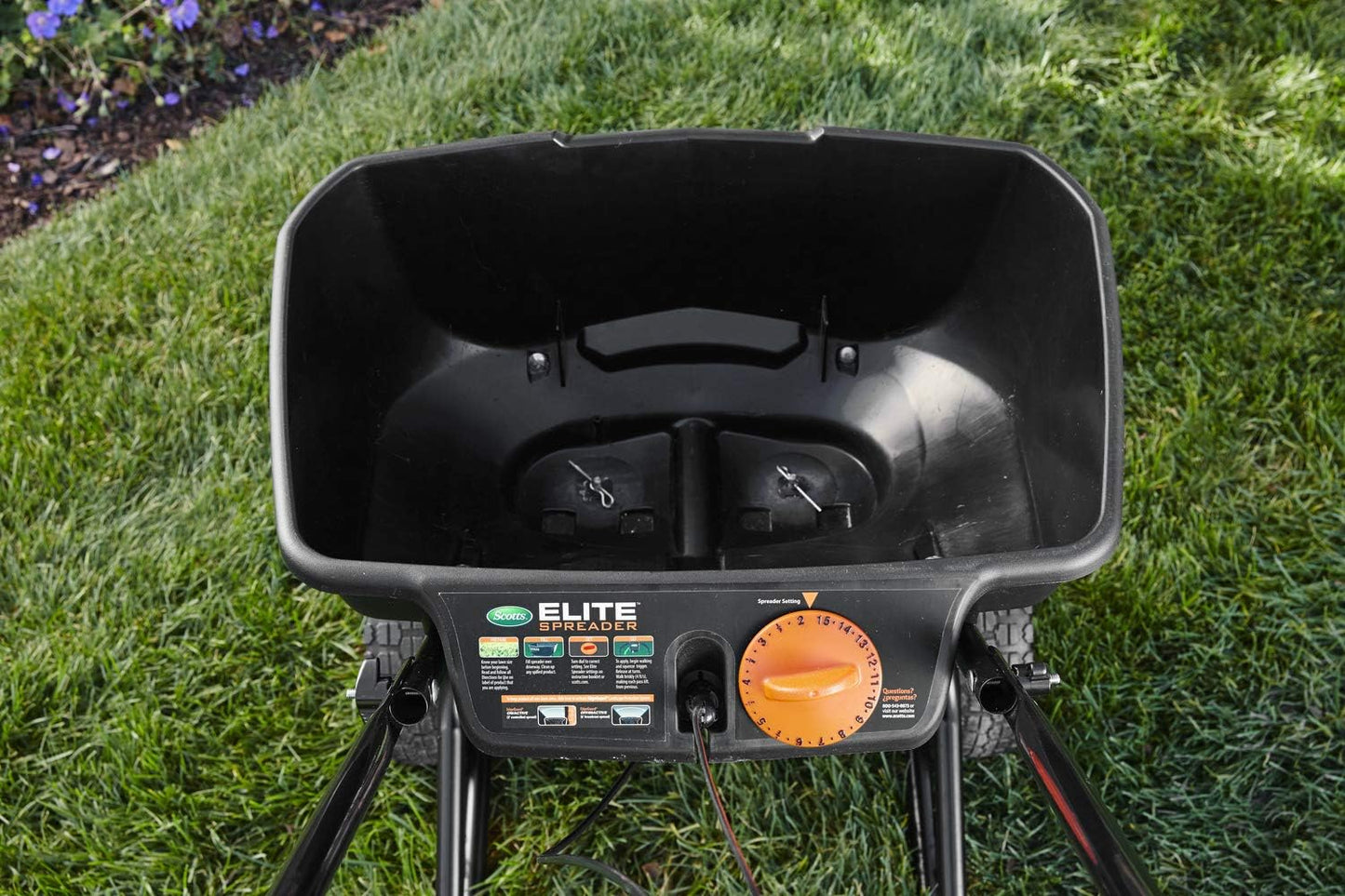 Scotts Elite Spreader for Grass Seed, Weed and Feed, Fertilizer, Salt and Ice Melt, Durable Push Spreader Holds up to 20,000 sq. ft Product