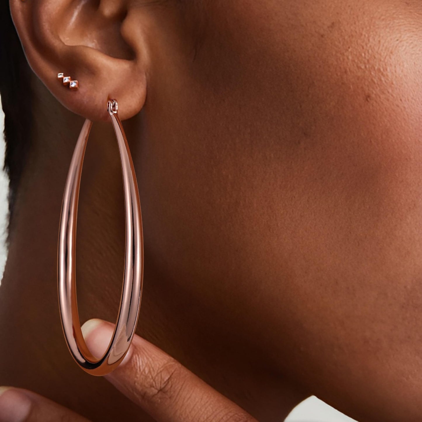 Gacimy Rose Gold Chunky Hoop Earrings for Women, 14K Rose Gold Plated Oval Hoop Big Earrings with 925 Sterling Silver Post, 60mm