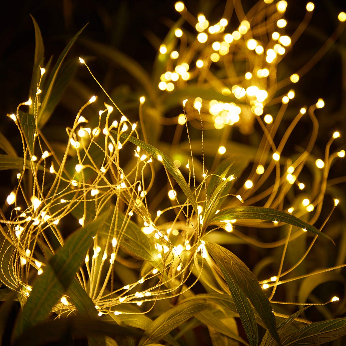 HELESIN Solar Firework Lights, 105 LEDs, 35 Copper Wires, 2 Pack, Warm White