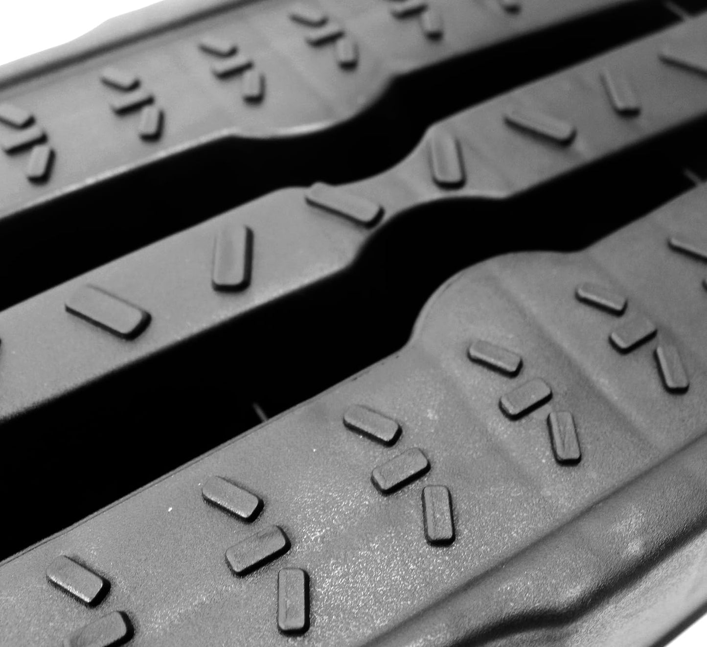 MaxxHaul 50947 Lift Stackable Vehicle Car Ramp 6500 LBS Capacity Per Pair 3250 LBS Per Ramp 2 Pack