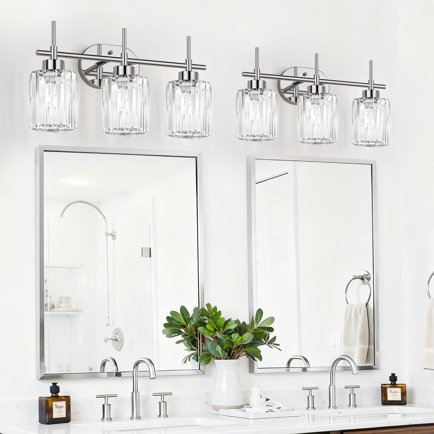 Meybiok Modern Crystal Bathroom Vanity Light, 3-Light Chrome Vanity Light with Clear K9 Crystal Shades, Bathroom Light Fixtures Over Mirror (Bulbs Not Included)