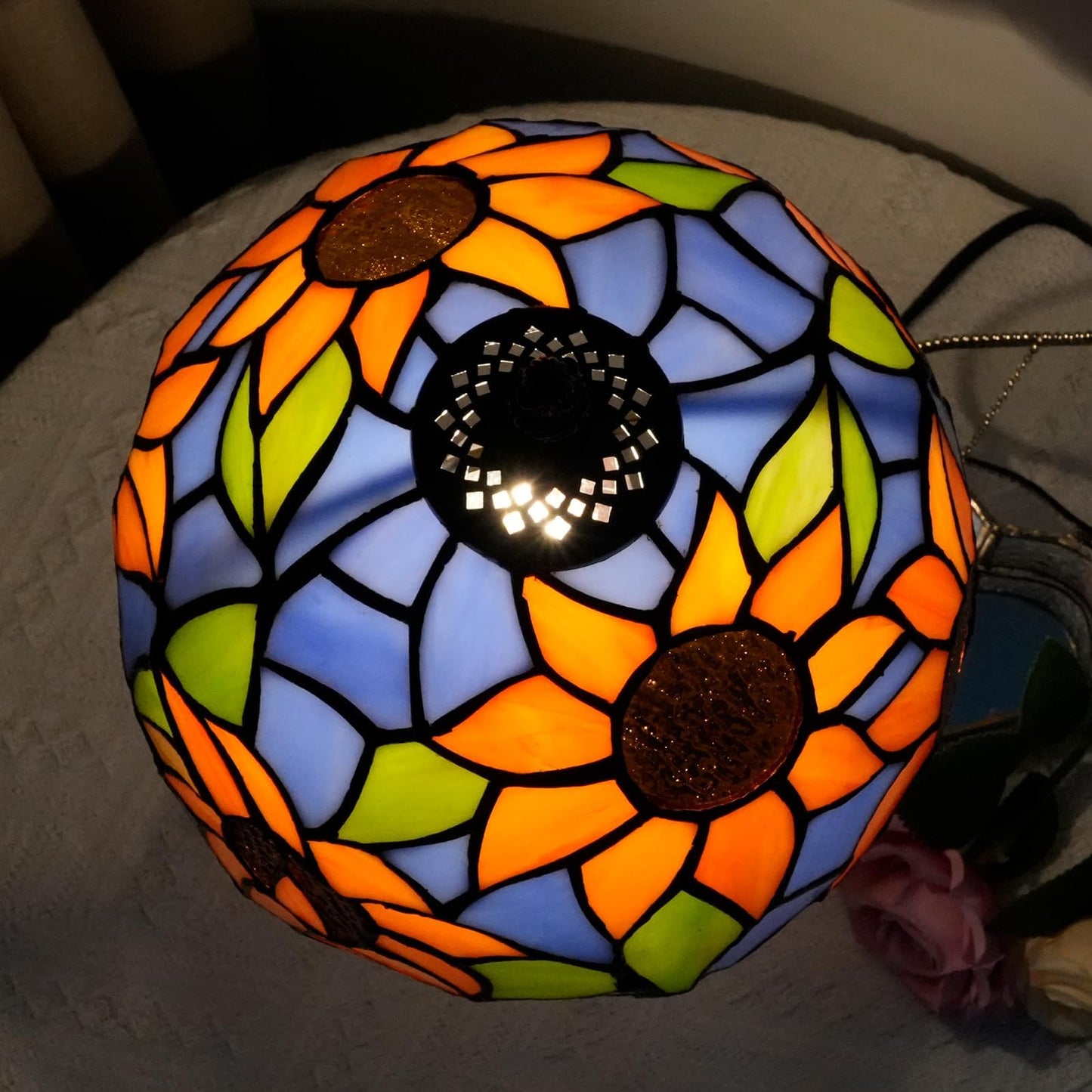 Wecrejoni Tiffany Lamp Bedside Table Lamp-Nightstand Stained Glass Lamp For Bedroom Dorm Living Kitchen  Aesthetic Cute Home Decor Gift (Blue Background Sunflower)