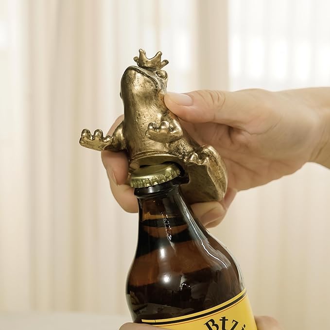 Vintage Frog Beer Bottle Opener Functional Bottle Opening Father's Day Christmas Birthday Gift for Men Husband Father Beer Lovers Funny Metal Decor for Homes Kitchen Man Cave, Gold