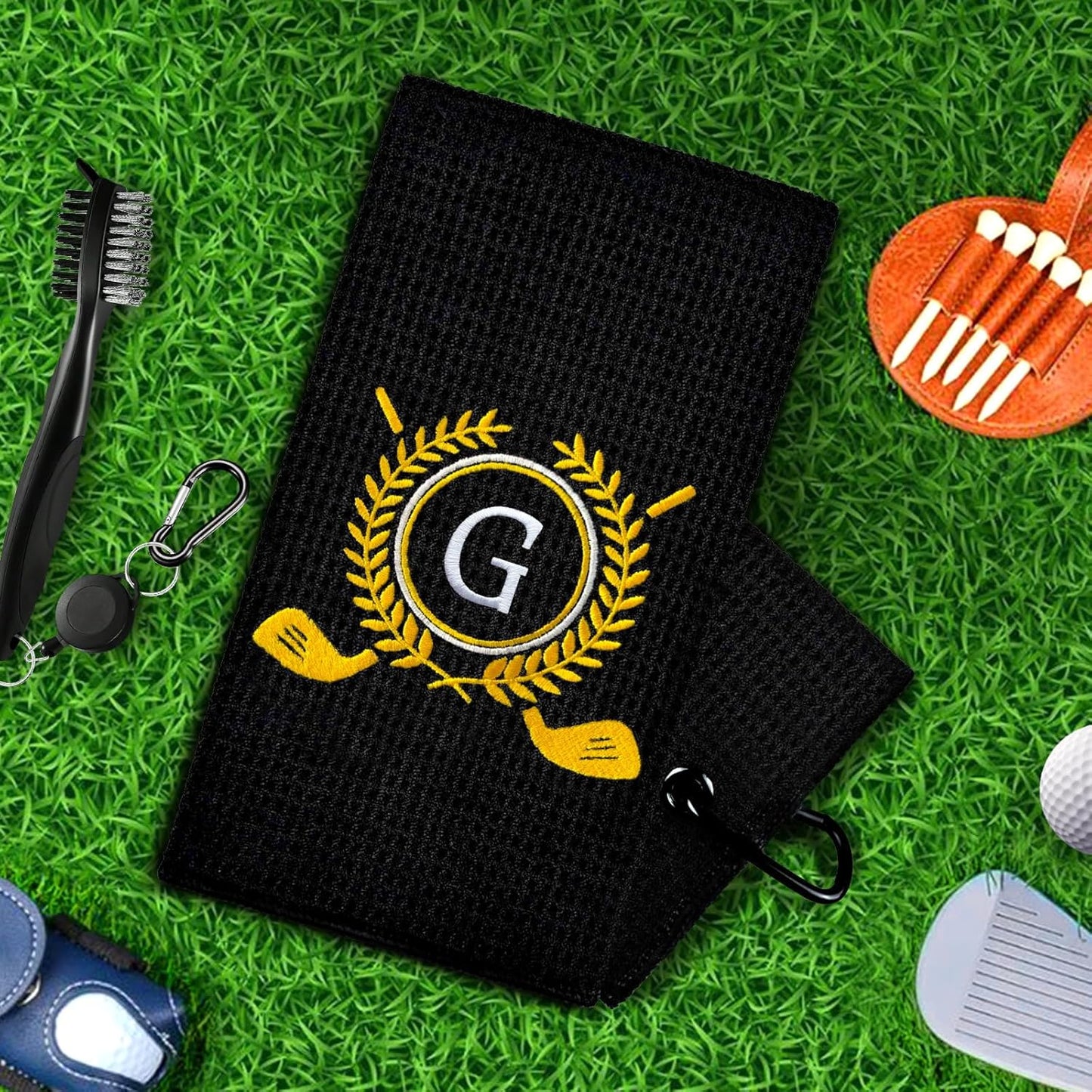 Personalized Golf Towels for Golf Bags - Microfiber Monogrammed Golf Towels for Men/Women, Retractable Brush Tool Kit with Club Groove Cleaner, Custom Golf Accessories for Golfers (Initial G)