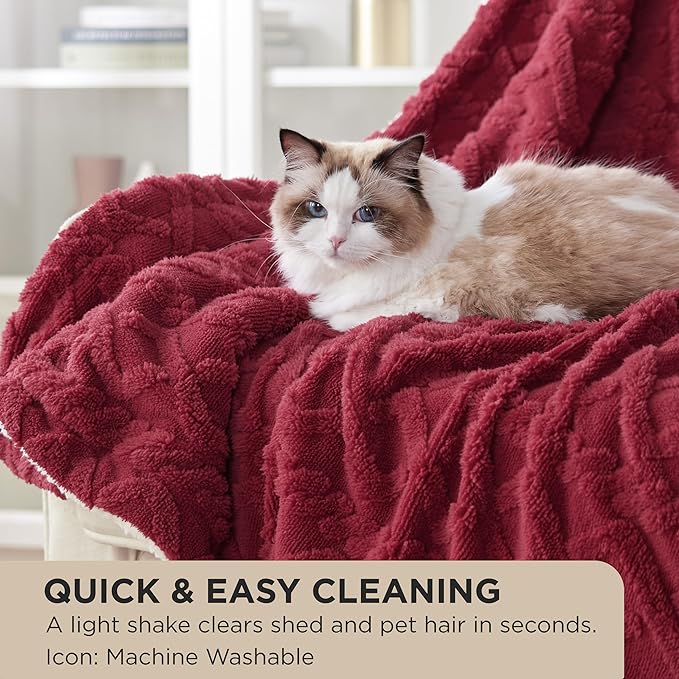 Bedsure Sherpa Fleece Blanket Twin Size for Bed - GentleSoft Fluffy & Cozy Cable Jacquard Tufted for Women Gift, Thick and Warm Blankets for Winter, Red, 60x80 Inches