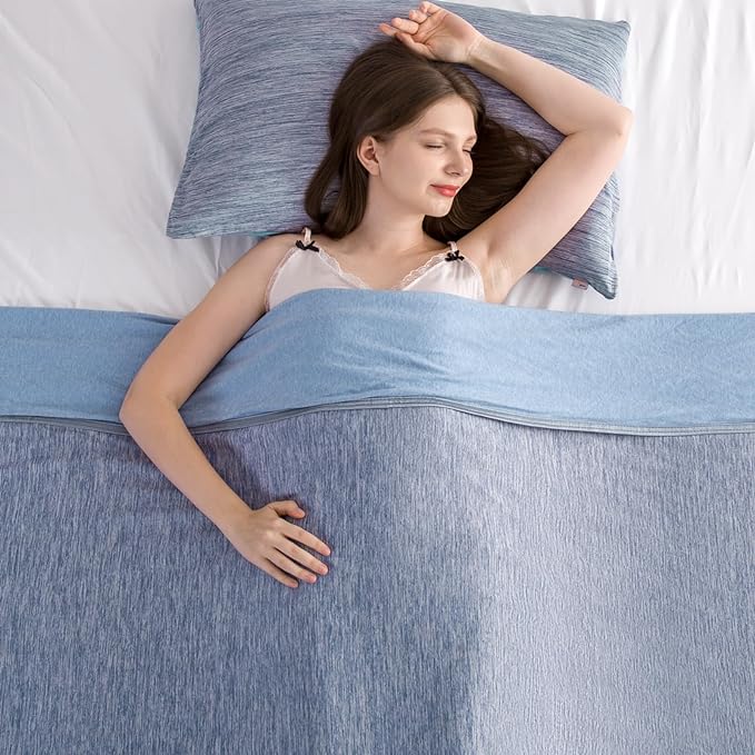 Elegear Revolutionary Cooling Blanket Twin, Absorbs Heat to Keep Body Cool for Night Sweats, Arc-Chill 3.0 Cool Fiber Q-Max>0.5 for Hot Sleepers, Lightweight Summer Cold Blankets for Sleeping, Blue
