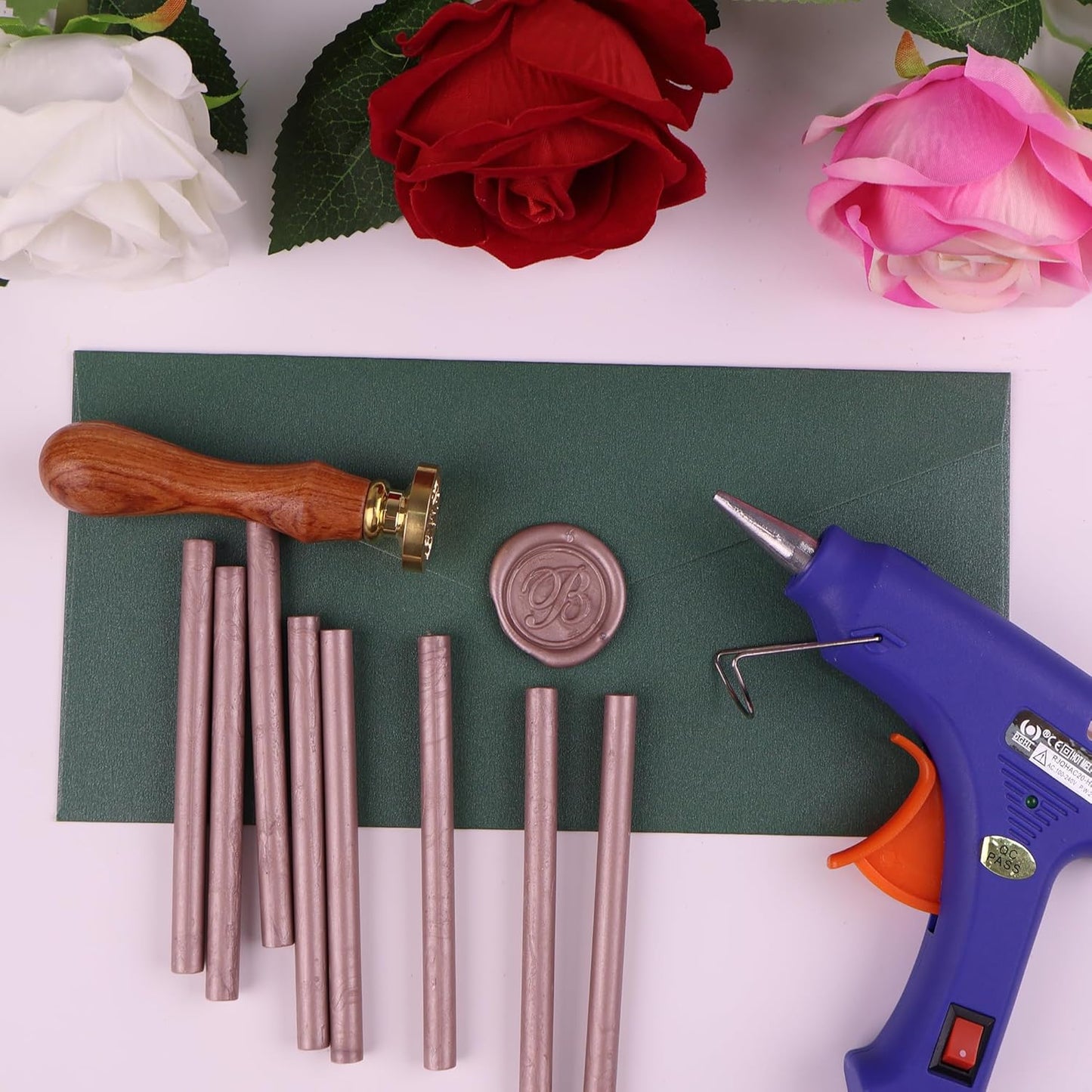 30 Pieces 7mm Sealing Wax Sticks for Glue Gun,PORXFLY Mini Wax Seal Sticks Great for Seals Stamp,Cards Envelopes,Wedding Invitations,Gift Wrapping,Wine Packages (Champagne Gold)