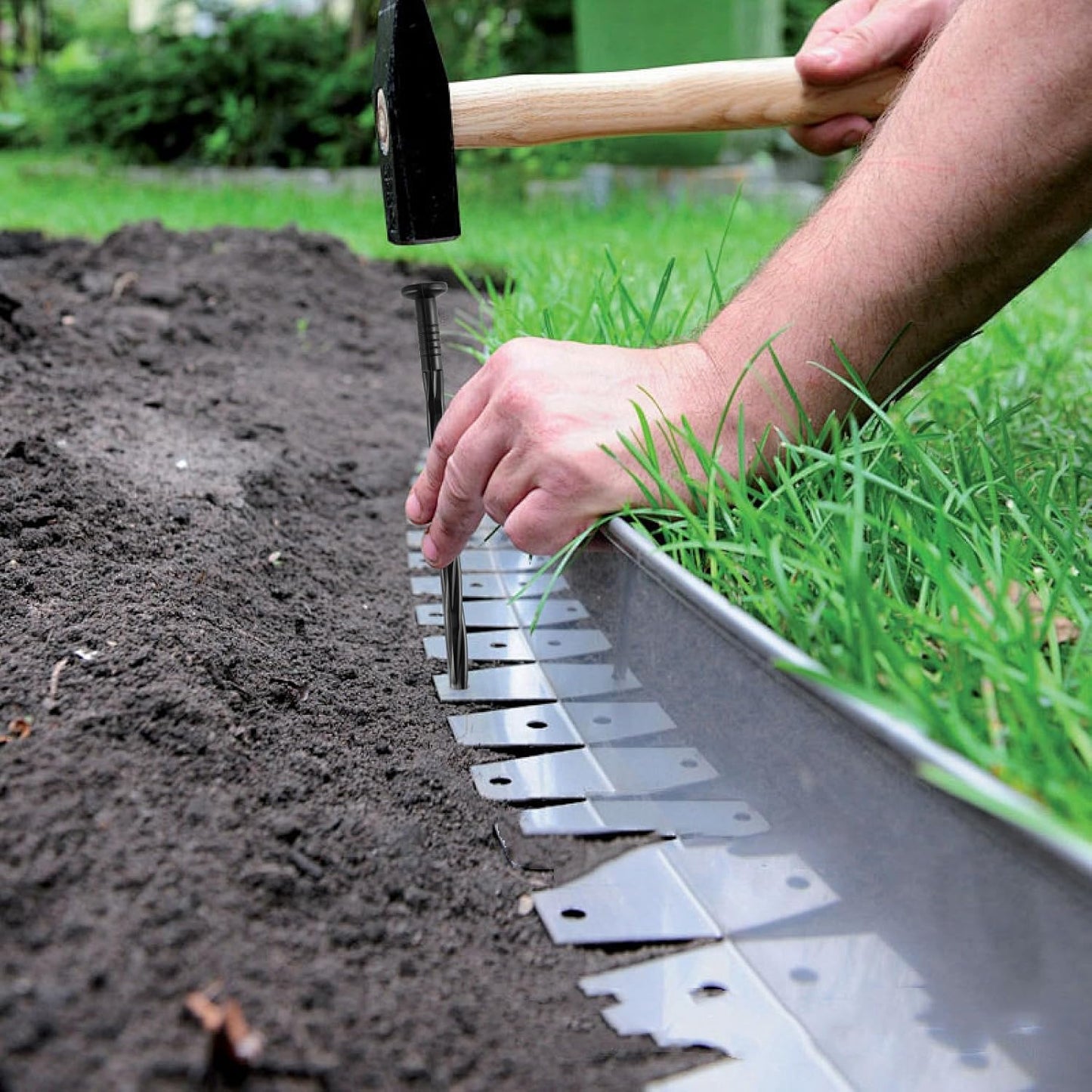 50Pcs 8-Inch Plastic Landscape Edging Spikes, Spiral Anchoring Nails for Weed Barrier, Paver Edging, Landscape Edging, Artificial Turf, Grass Pathways, and More
