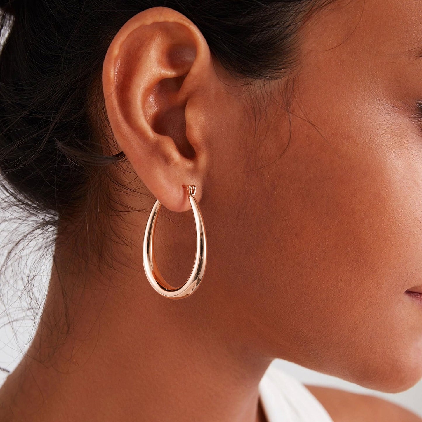 Gacimy Rose Gold Chunky Hoop Earrings for Women, 14K Rose Gold Plated Oval Hoop Medium Earrings with 925 Sterling Silver Post, 3