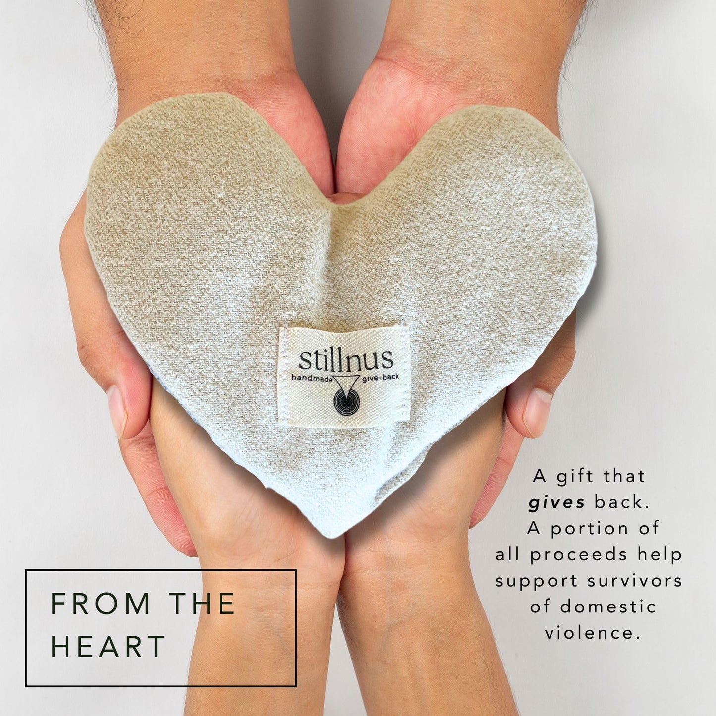 Stillnus Weighted Heart Eye Pillow with Organic Lavender & Flaxseed – Relaxation Gift for Women, Meditation Tool, Mindful Rest, Cooling Eye Mask, Wellness Self-Care Kit