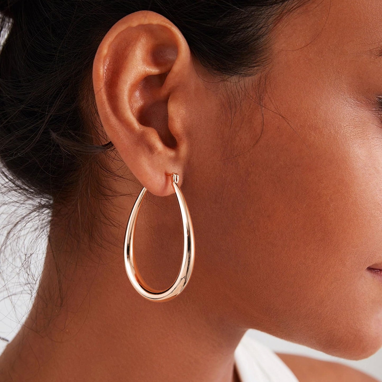 Gacimy Rose Gold Chunky Hoop Earrings for Women, 14K Rose Gold Plated Oval Hoop Medium Earrings with 925 Sterling Silver Post, 4