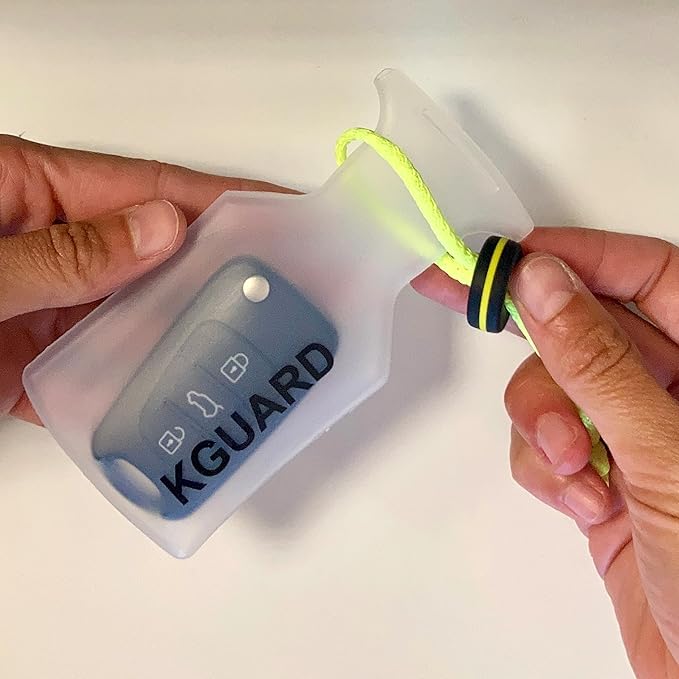 Compact, Waterproof and Watertight Key Pouch for the car electronic key. Certified (IPX8). Designed for water sports (Surfing, Sup, Kitesurfing, Windsurfing, Foil, Swimming, sailing...)