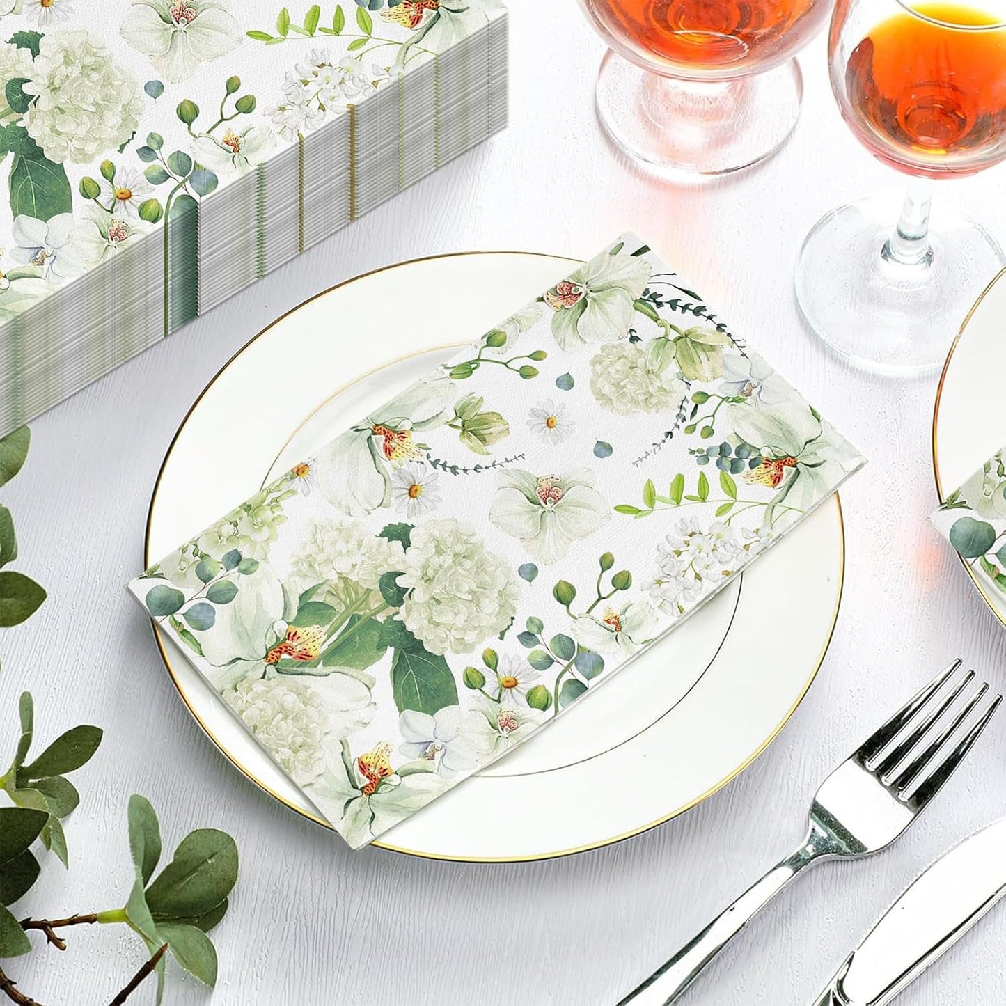 60 Pack 3 Styles Floral White Magnolia Blossom Guest Napkins Disposable Paper Spring Flowers Dinner Hand Napkin for Bathroom Wedding Holiday Anniversary Birthday Party Bridal Decorative Towels