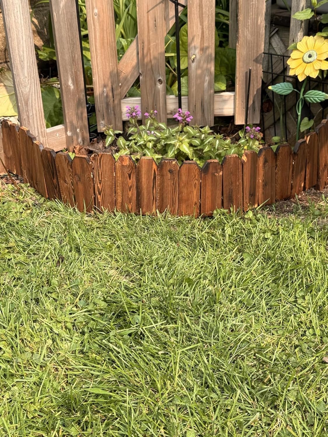 Wood Garden Edging, Wooden Fence Border Decorative Small Picket Panels for Flower Bed Barriers and Landscape Fencing (5.9" H x 47" L, 10 Pack)