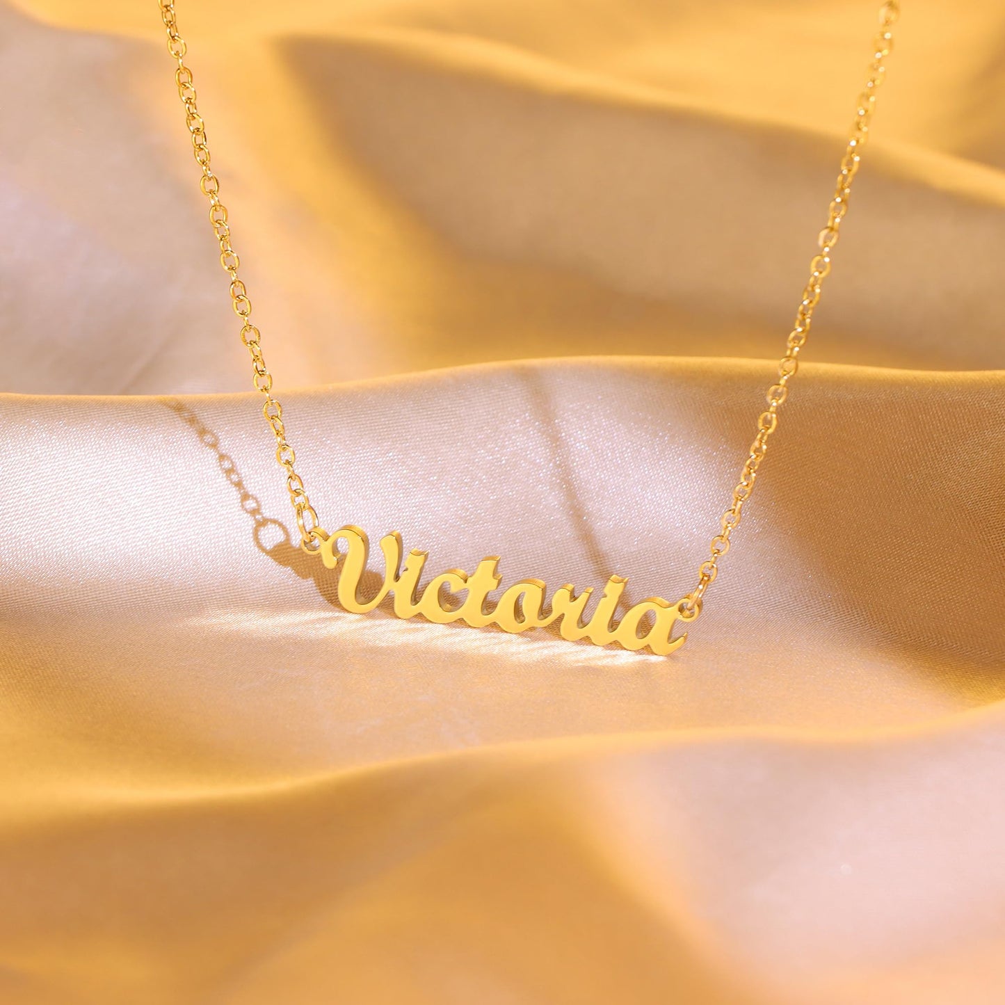 Ldurian Custom Name Necklace, Naomi Name Plate Pendant Necklace Pre Gifts, Charm Necklaces Jewelry for Birthday Anniversary