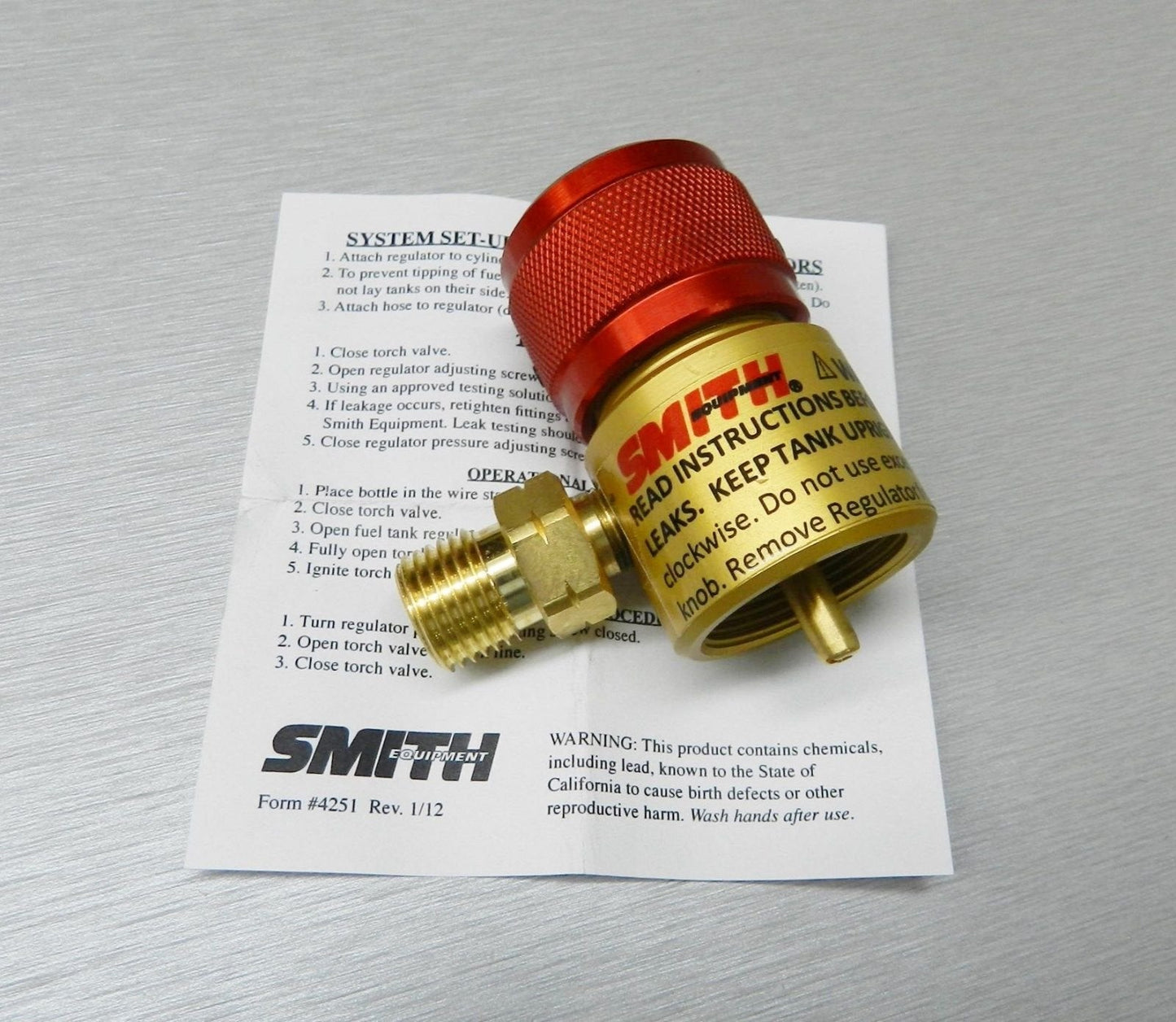 Smith Regulators Oxygen 249-499B and Smith 249-500 Gas for Disposable Cylinders