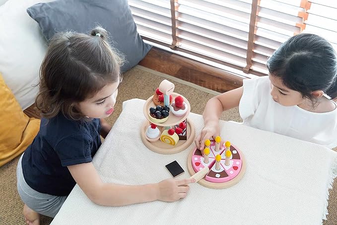 PlanToys® Pretend Play Birthday Cake Set | Food Toy with Removable Slices, Candles, Wooden Knife & Chalkboard Nameplate | Educational Toy for Imagination, Fine Motor Skills & Social Play