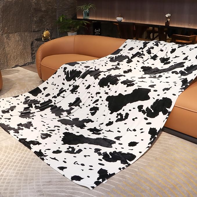 GEULAY King Size Cow Print Blanket - Breathable Lightweight Plush Fleece Throw for Livingroom Western Decor All Seasons, Luxuriously Soft Large Bed Cover 90"x108"