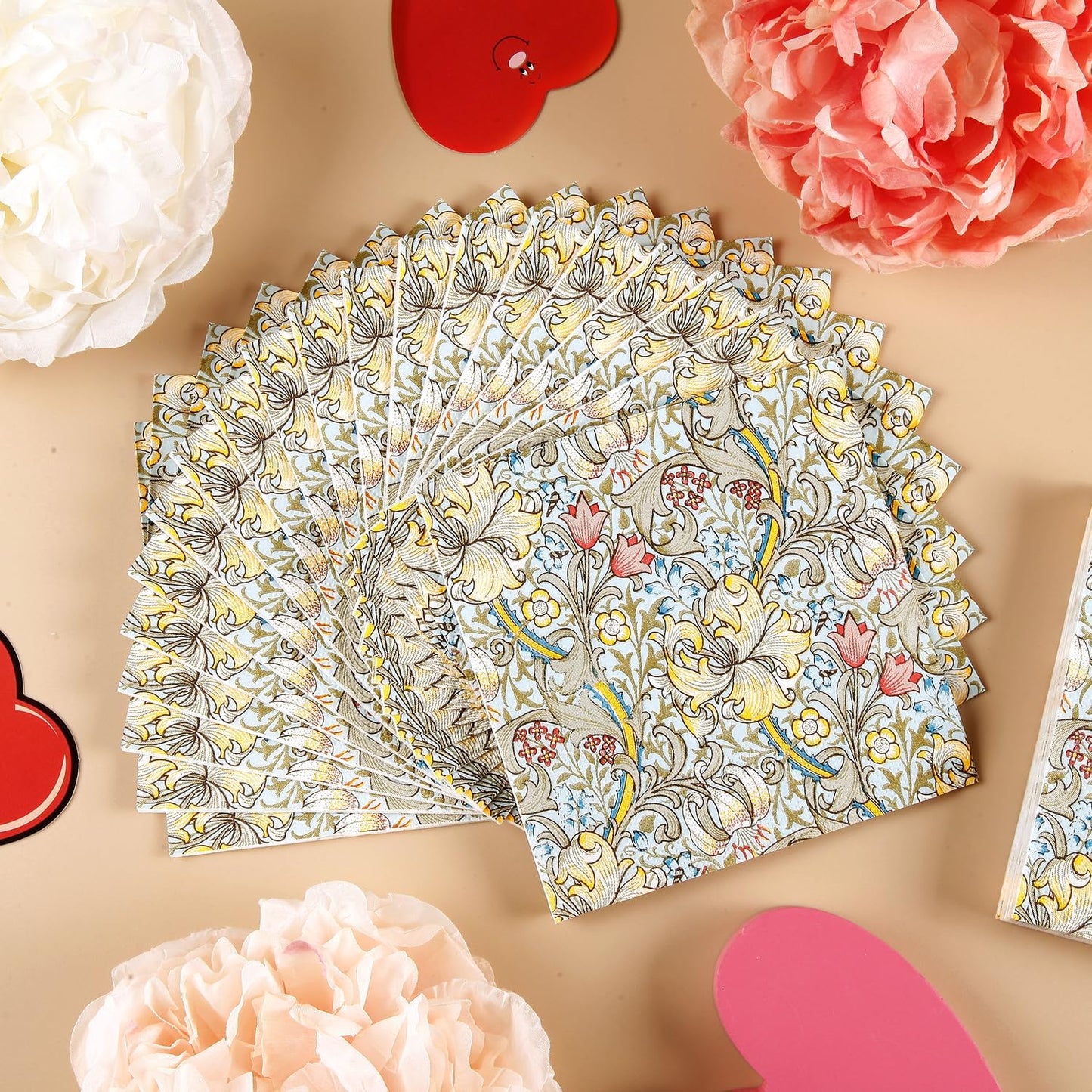Quera 50 Pack William Morris Cocktail Napkins Golden Lily White Paper Napkins Beverage Napkins Disposable Paper Party Napkin Pack Decoration 5 "X 5"