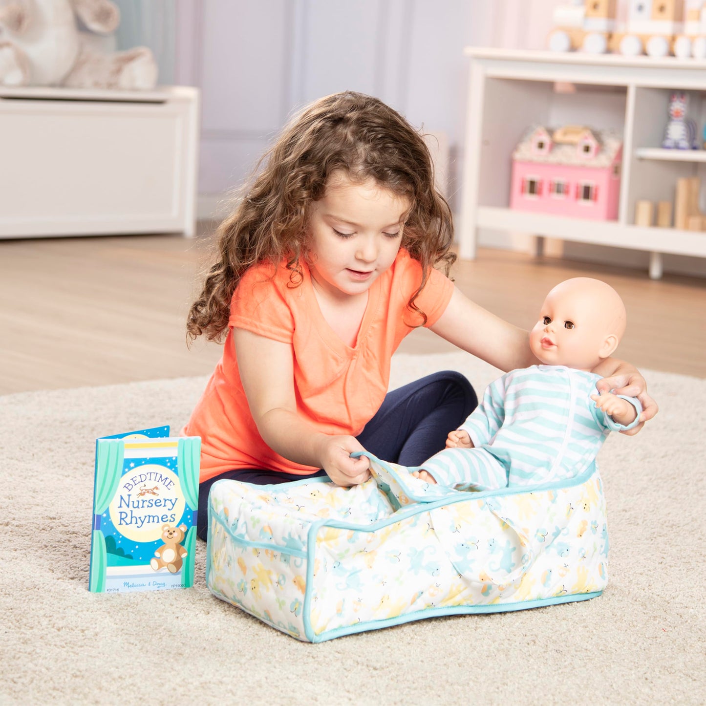 Melissa & Doug Mine to Love Bassinet Play Set Portable Carrier for Dolls with Crinkle Toy, Nursery Rhyme Book