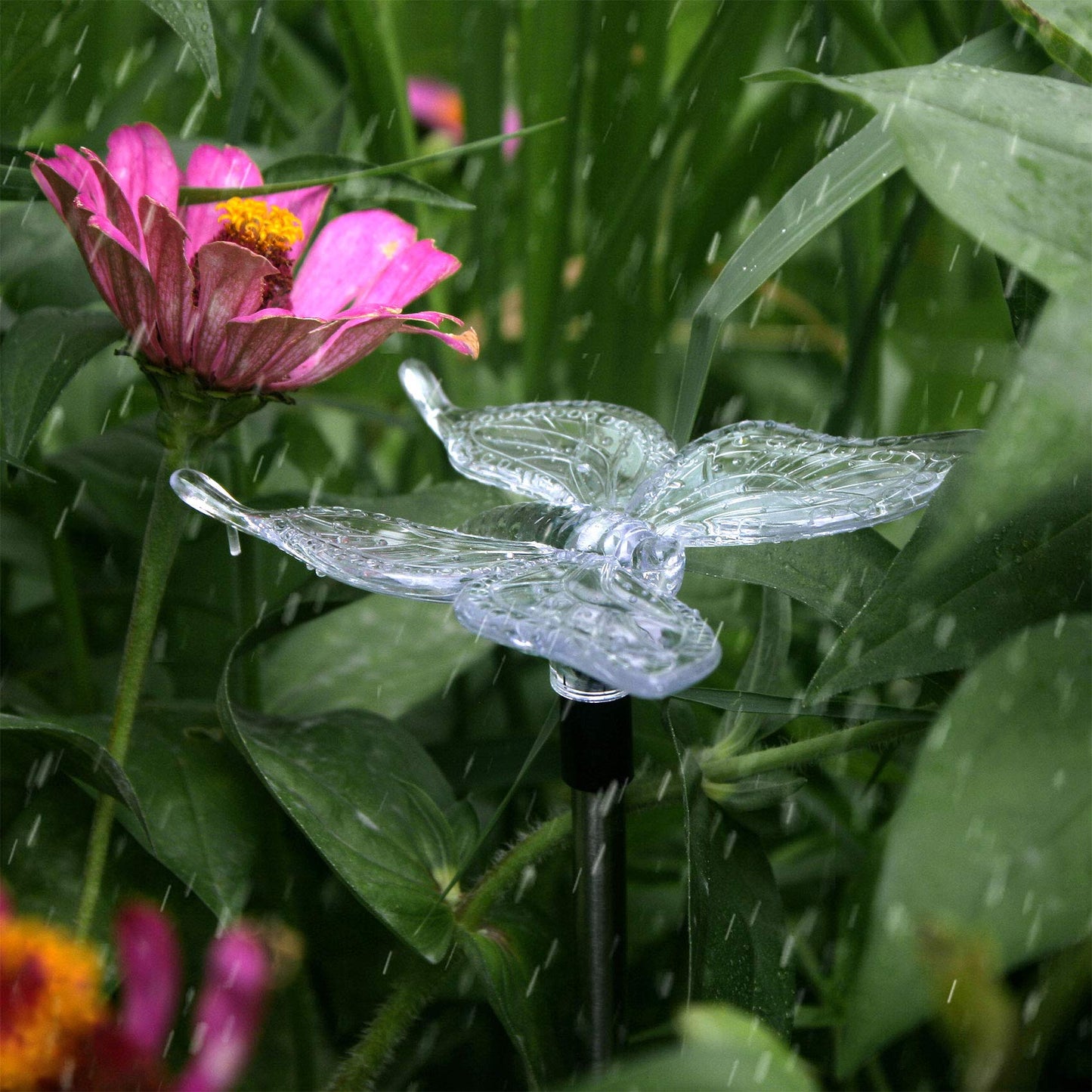 QIDEA Outdoor Solar Garden Stake Light - Color Changing Dragonfly - 1 Pack - Multicolor