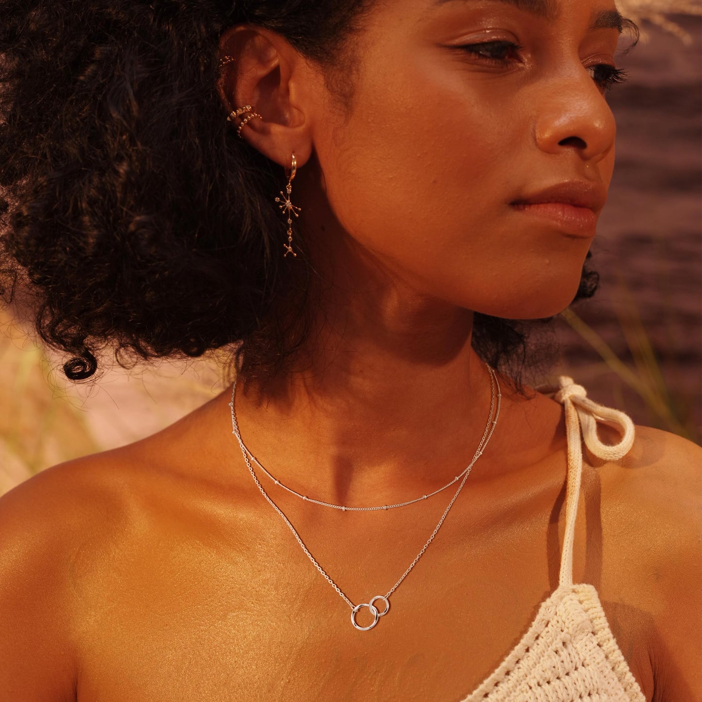 Fettero Layered Necklace Sliver Satellite Chain Choker Interlocking Infinity Hammered Circle Pendant Platinum Plated Dainty Simp