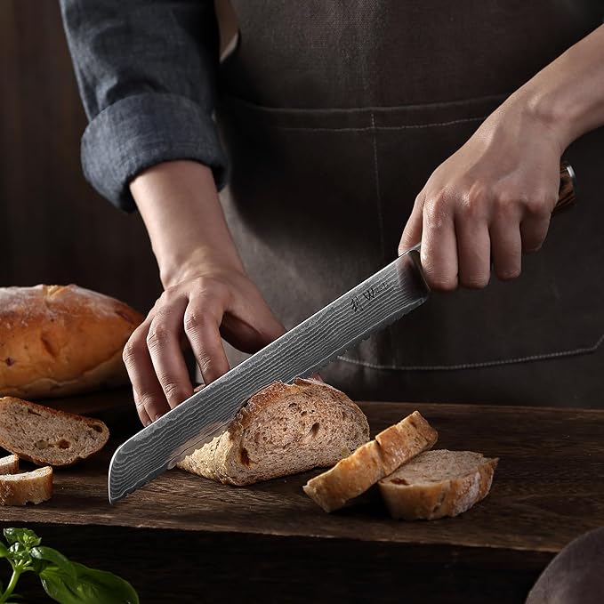 Wakoli EDIB Damascus Bread Knife – 9.1-Inch Long Serrated Blade | Japanese Style Kitchen Knife Made from 67-Layer Damascus Steel with VG10 Core | Ergonomic Pakkawood Handle | Premium Knife in Gift Box