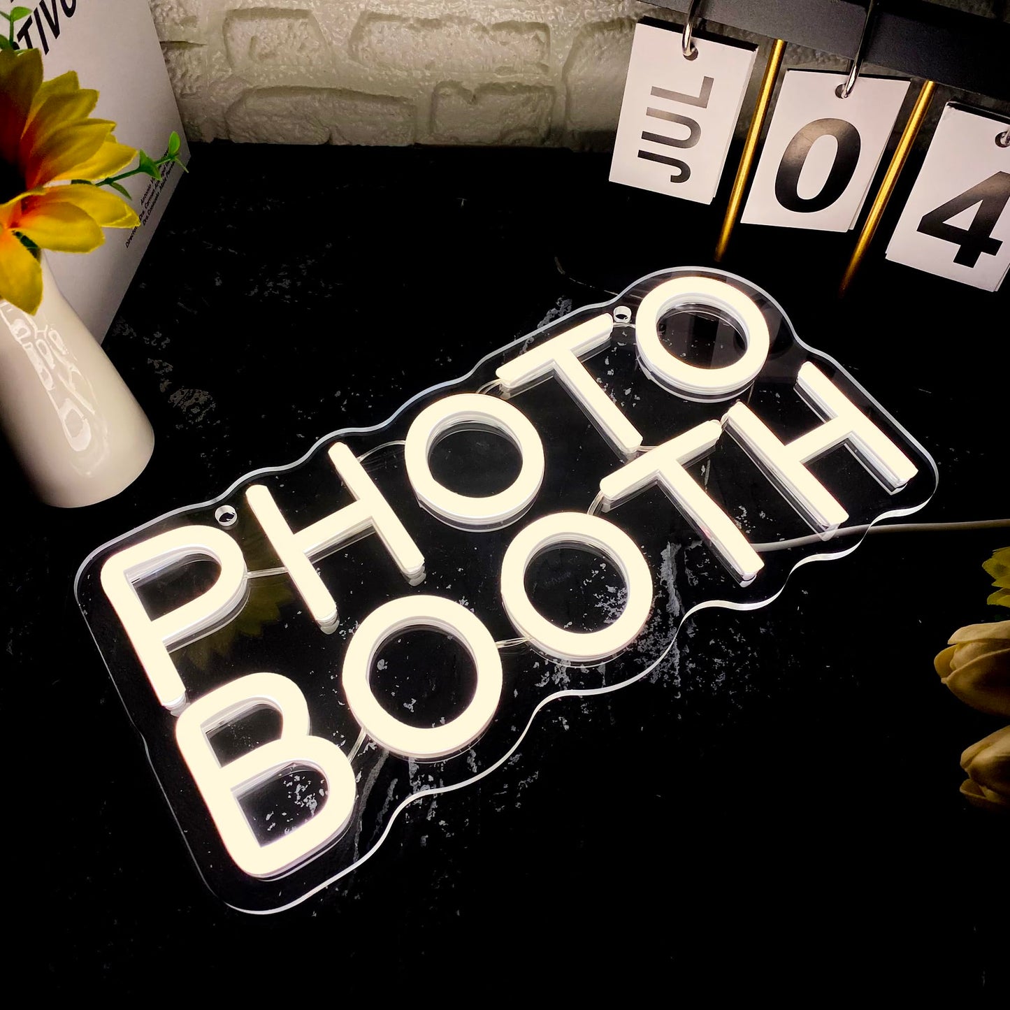 Photo Booth Neon Sign  Dimmable Photo Studio Sign Led Neon Light Led Light For Photography Bedroom Wedding Engagement Party Reception Gifts(11.8 * 5.9In)