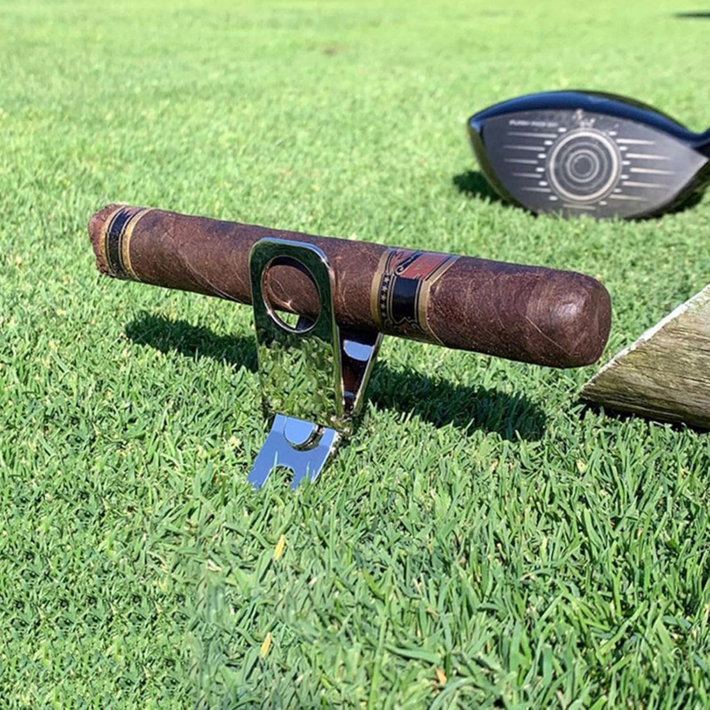 Magnetic Golf Divot Repair Tool and Ball Marker, 4 in 1 Golf Accessory Tool, Opener - Club Tee - Groove Cleaner - Putting Alignment - Designed to Be The Ultimate Tool for The Green