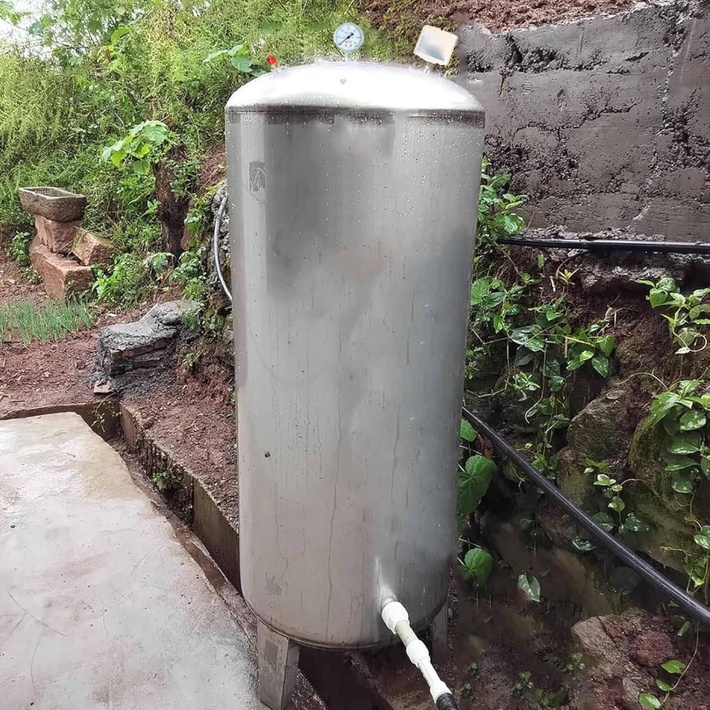 Water Supply System, Fully Automatic Well Water Storage Tank, Stainless Steel Pressure Tank with mounting Fittings for Well/Industrial Cleaning/Garden Watering(100L/26.4gal)