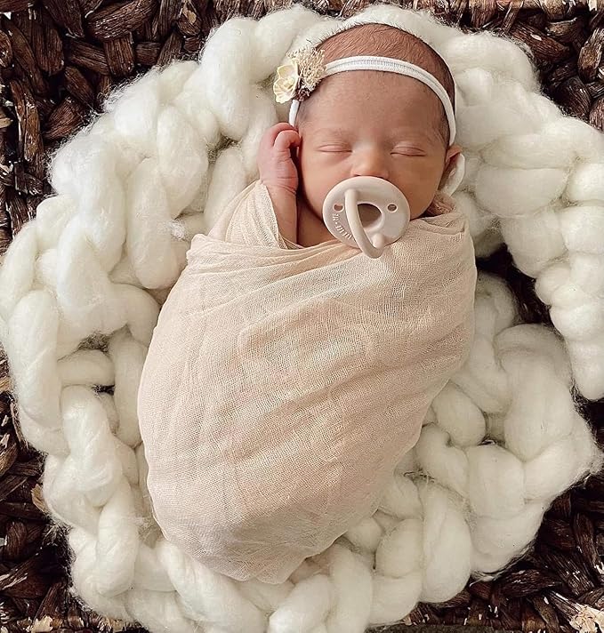 Lee Lee and Me Paci - Sky Color - 100% Medical Grade Silicone Pacifier Breast-Like Nipple Design for Better Latch - Size 0-18 Months