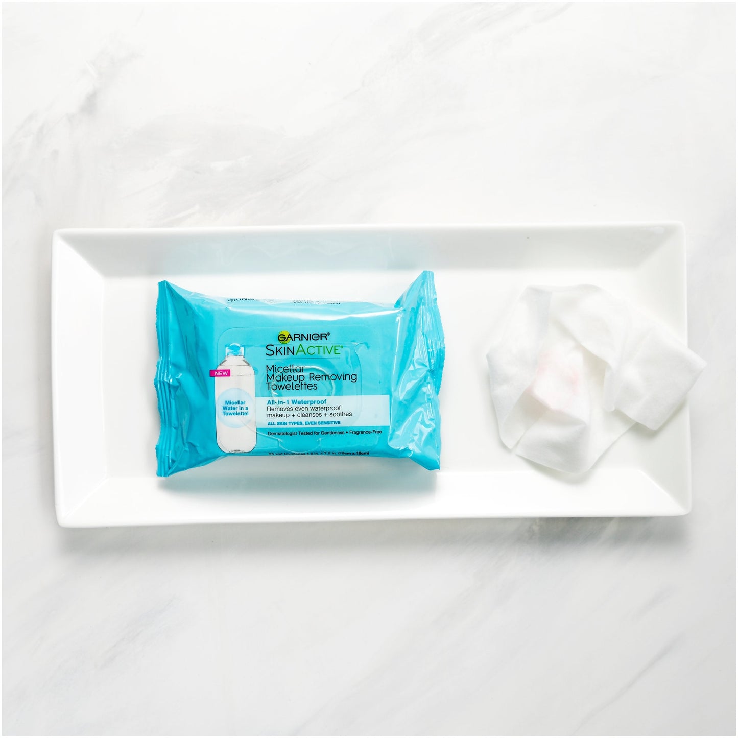 Garnier Micellar Facial Cleanser & Makeup Remover Wipes for Waterproof Makeup 25 Count (Packaging May Vary)