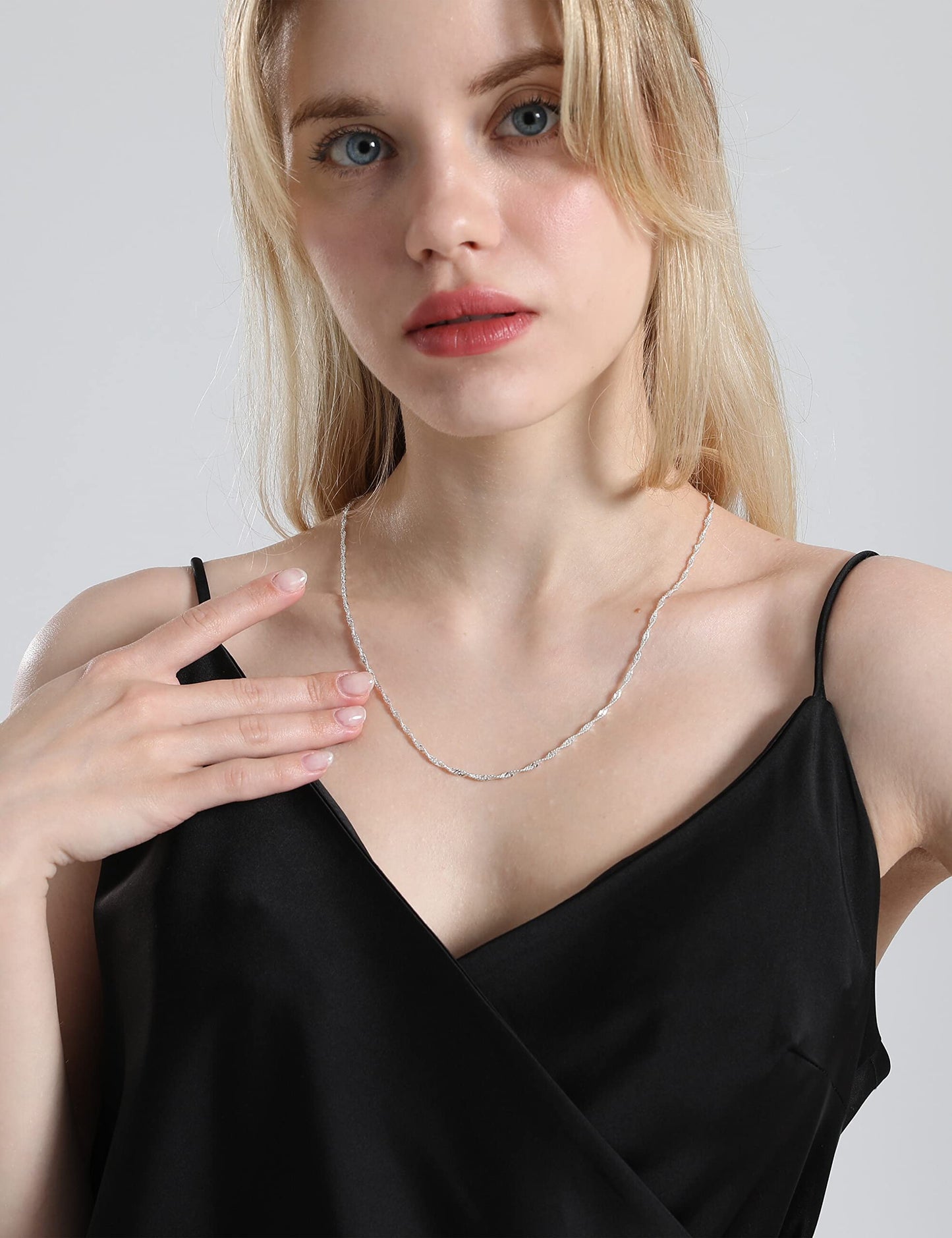 Waitsoul 925 Sterling Silver Singapore Chain Lobster Clasp 2.5mm Necklace for Women Silver Chain 20 Inches Gifts for Her