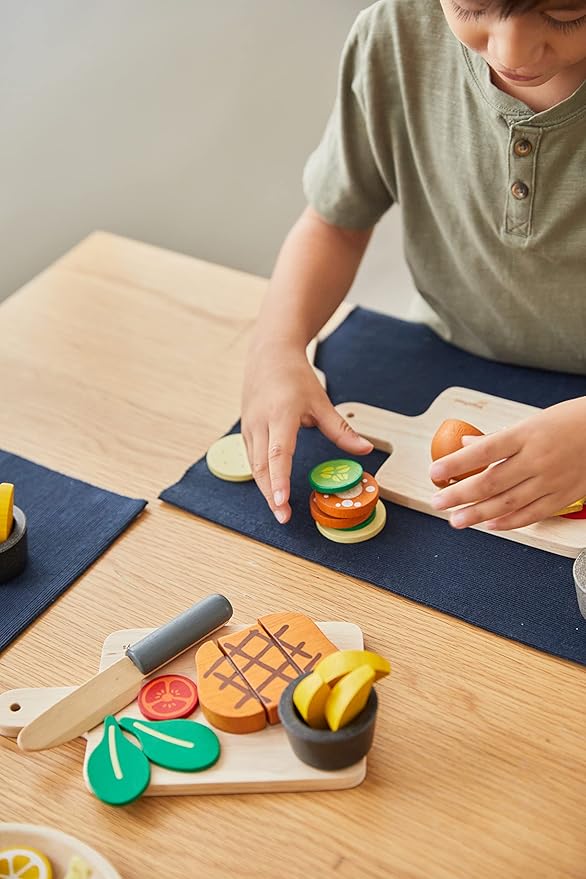 PlanToys® Wooden Steak Pretend Cooking Toy for Kids | Includes Steak, Vegetables, Knife & Tray | Eco-Friendly Montessori Play Food Set for Imaginative Kitchen Role Play