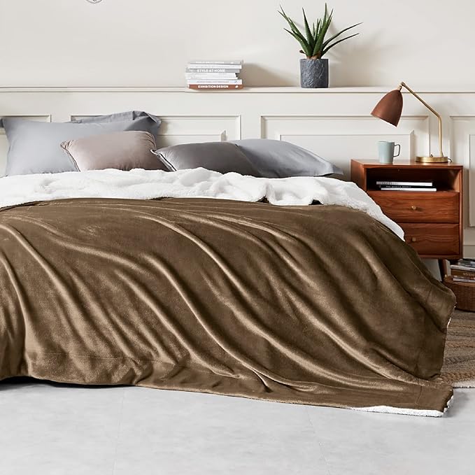 Bedsure Sherpa Fleece Blankets King Size for Bed - Thick and Warm, Soft Fuzzy Plush King Blanket for Winter, Camel, 108x90 Inches