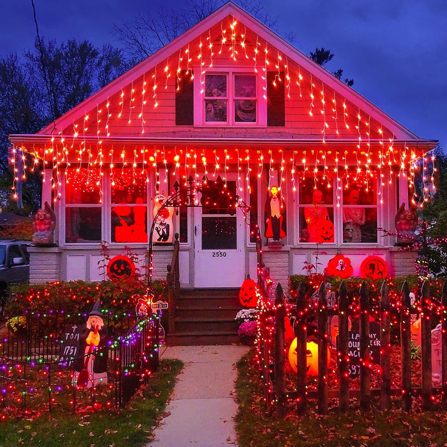 Einiiya Icicle Lights, 66ft 640 LED, Waterproof Red Christmas Lights, 8 Modes, Model BG-CL3M3-306L01
