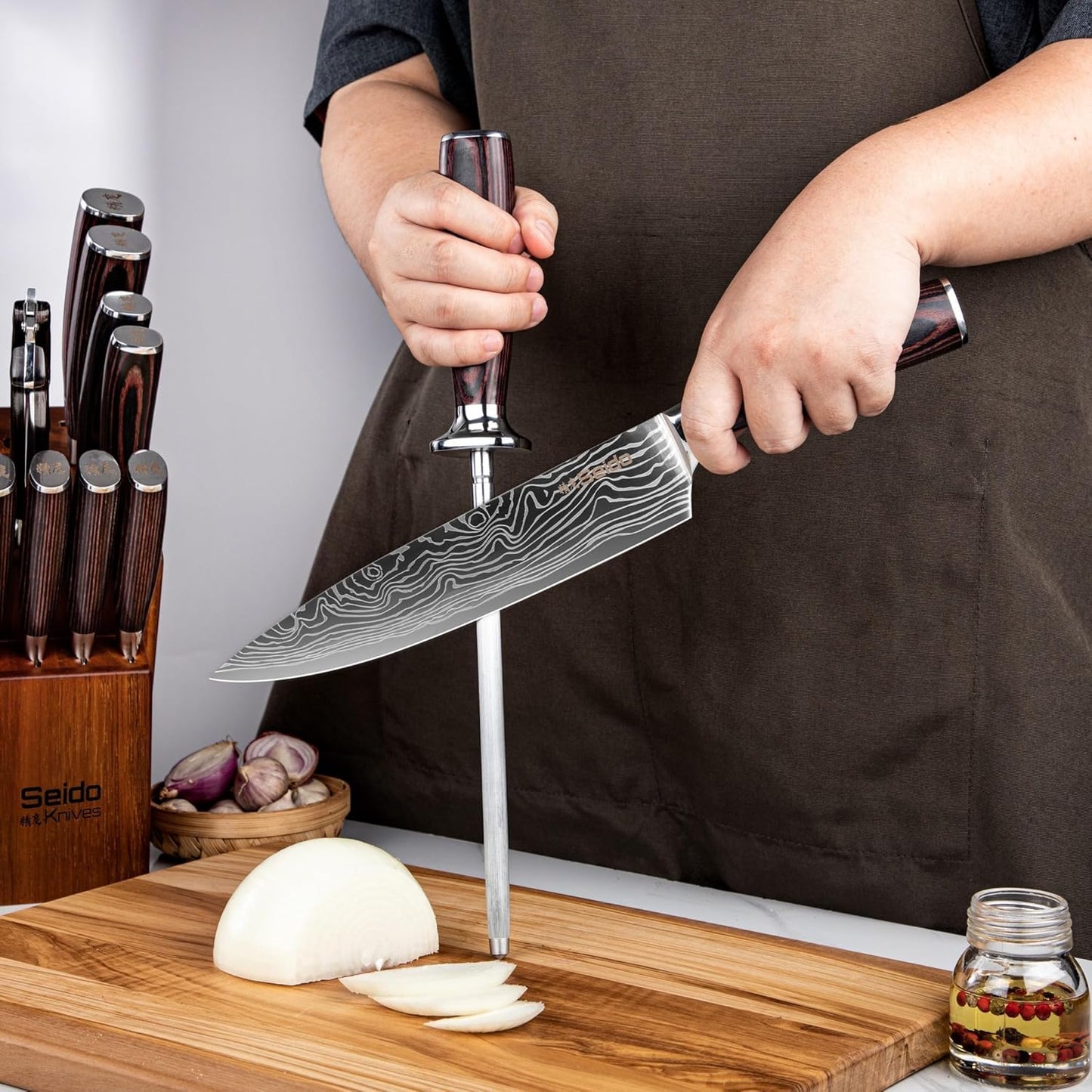 17-Piece Master Chef Knife Block Set – Damascus Steel & Acacia Wood Block