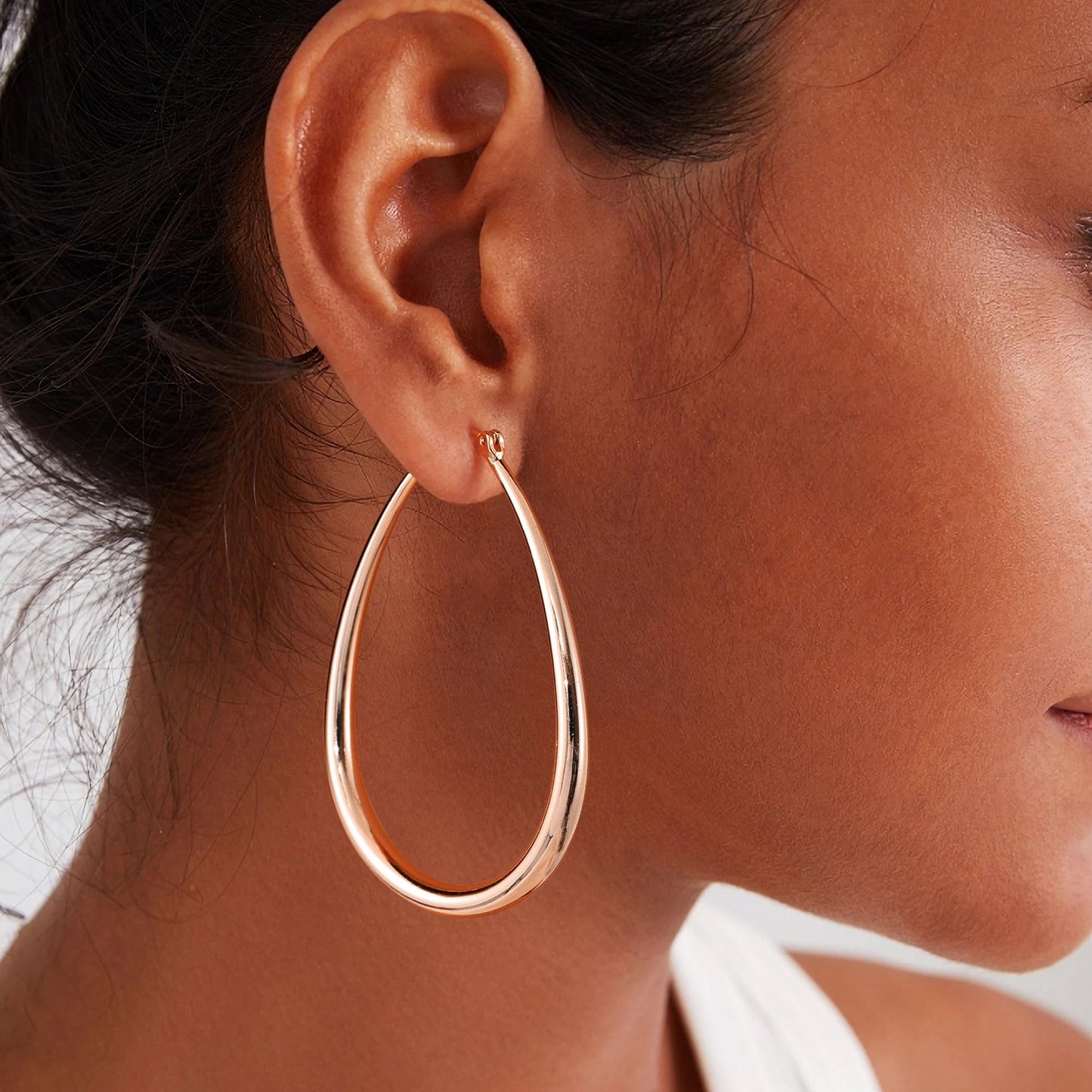 Gacimy Rose Gold Chunky Hoop Earrings for Women, 14K Rose Gold Plated Oval Hoop Big Earrings with 925 Sterling Silver Post, 50mm