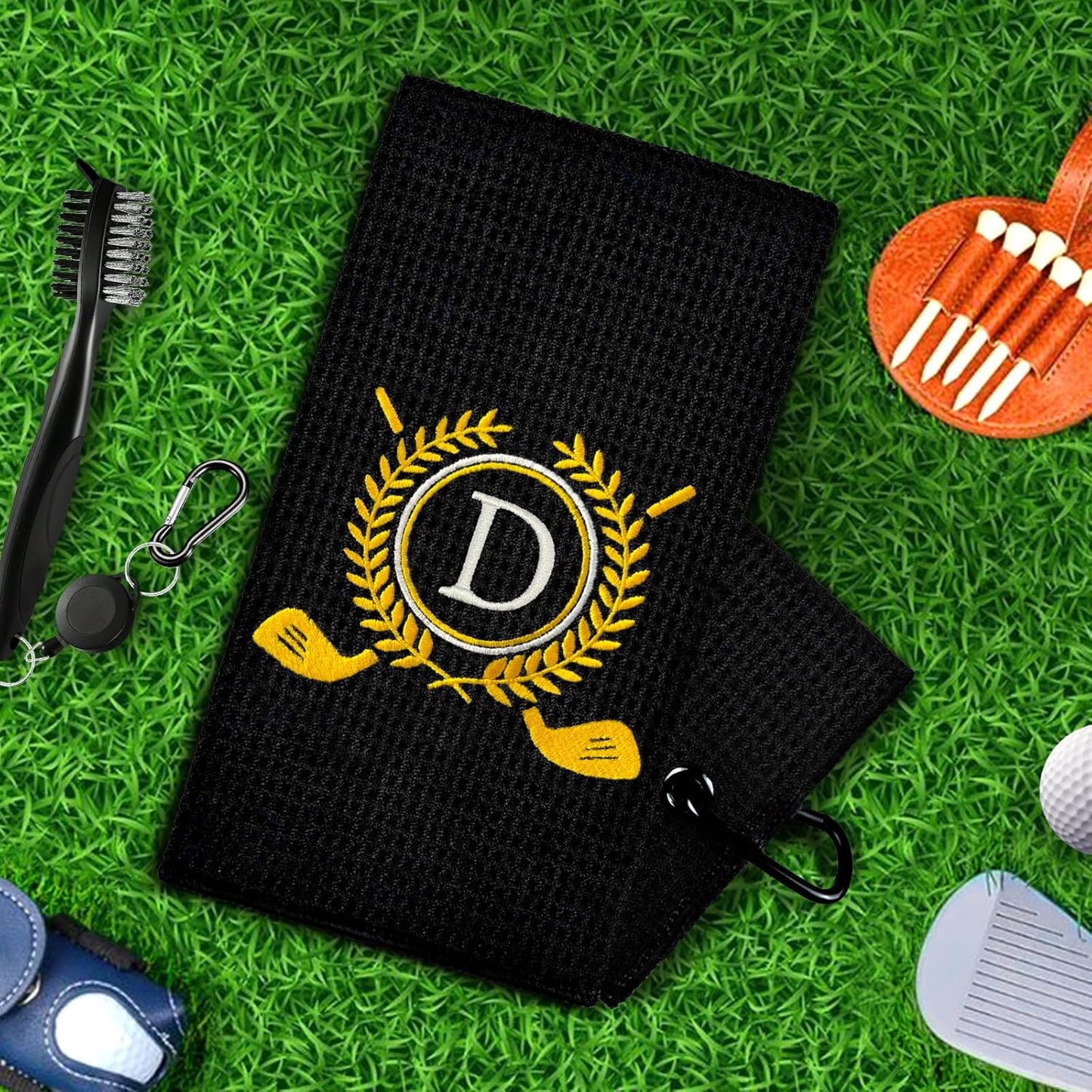 Personalized Golf Towels for Golf Bags - Microfiber Monogrammed Golf Towels for Men/Women, Retractable Brush Tool Kit with Club Groove Cleaner, Custom Golf Accessories for Golfers (Initial D)