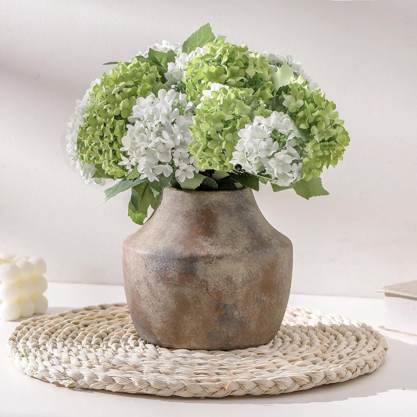Mitt&Ditt Ceramic Flower Vase, 5.3 inch Pottery Farmhouse Rustic Vase, Handcrafted Weathered Vases, Small Flower Terracotta Vases for Home Decor, Living Room, Table, Shelf, Mantel, Neutral
