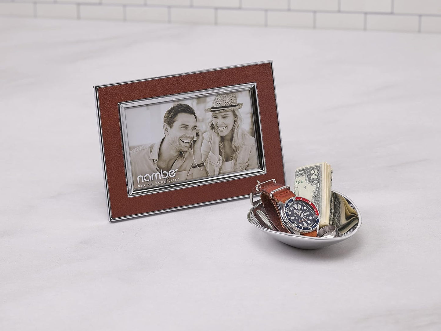 Nambe Novara Picture Frame, 4" x 6” | Photo Frame with Tempered Glass | Tabletop Display, Family, Friends, Wedding Gift, Home Office Décor | Silver Plate and Genuine Leather